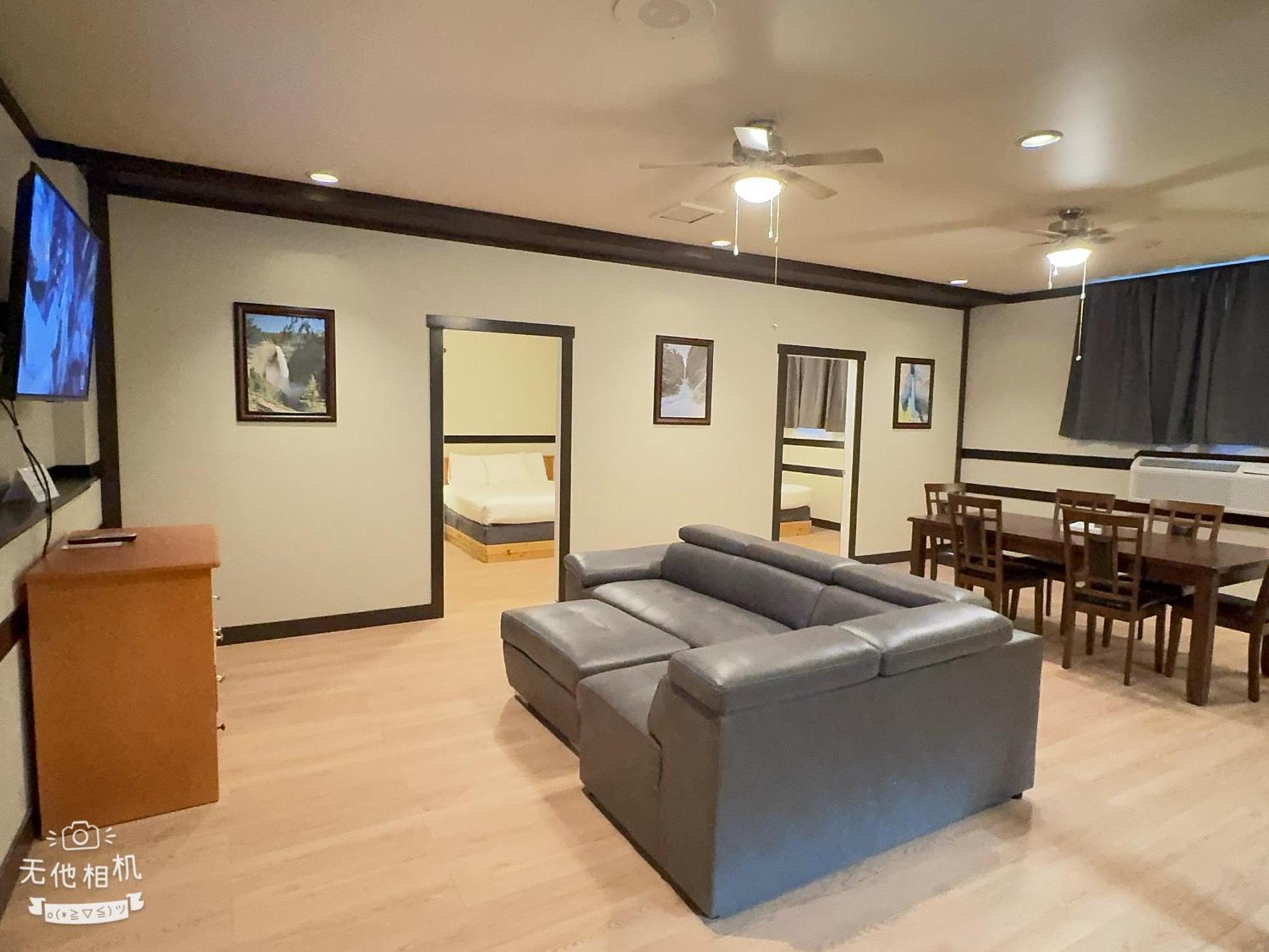 Wells Gray Inn Clearwater Εξωτερικό φωτογραφία